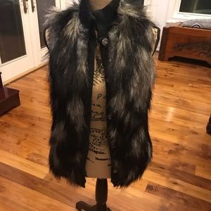 Cache fur vest